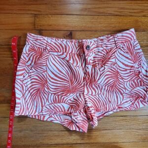 Women's Coral & White Palm Leaf Patterned Shorts Sz 8 Khakis By GAP 100% cotton